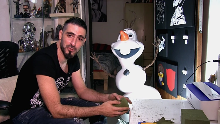 האספנים: אספן הבובות, פרק 2