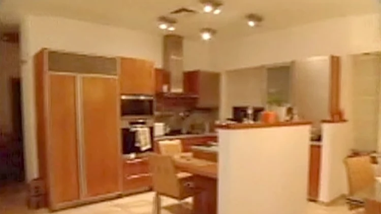 מטבח הוילה למכירה באשקלון, מתוך ביקור בית