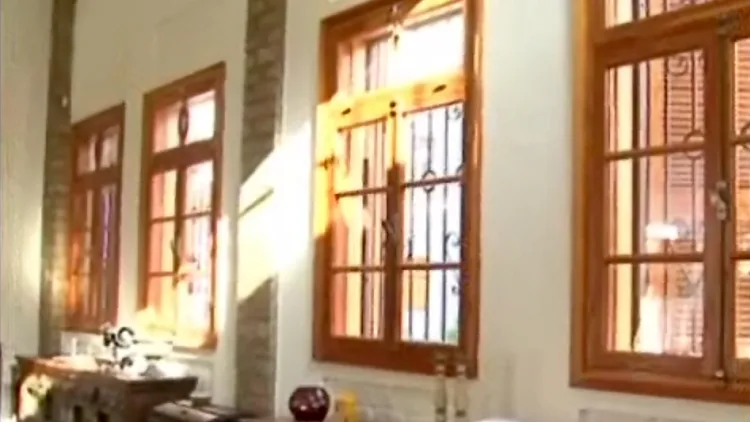 בית המוצע למכירה בנווה צדק