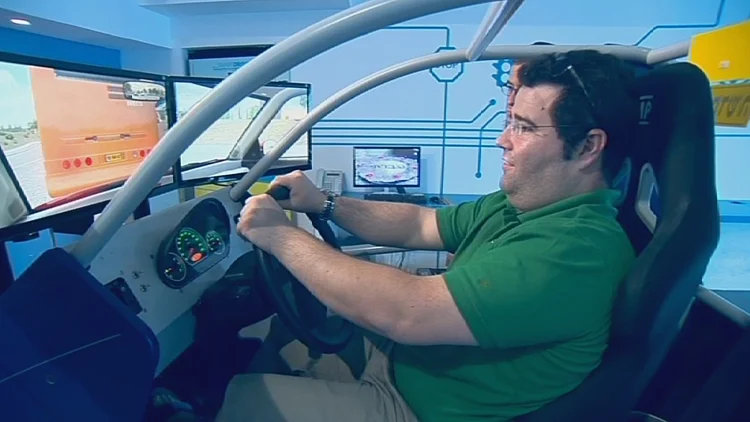 סימולטור הנהיגה שימנע תאונות של כלי רכב כבדים: "לומדים מטעויות של אחרים"