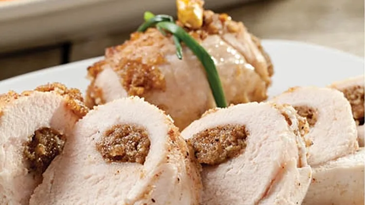 גלילות עוף עם שקדים ופיסטוקים