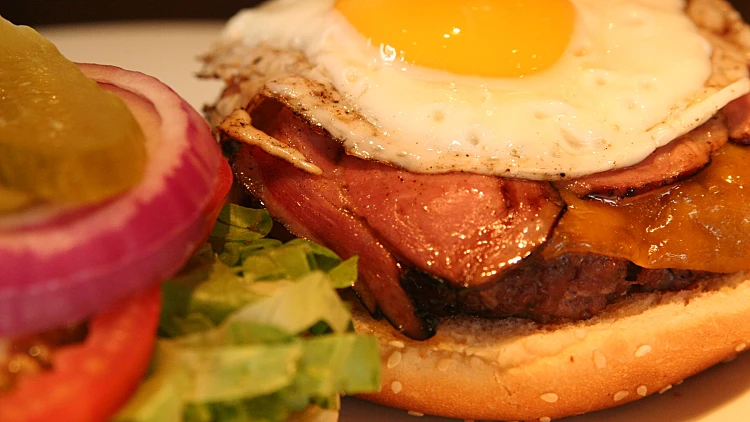 ההמבורגר של מסעדת קניבר