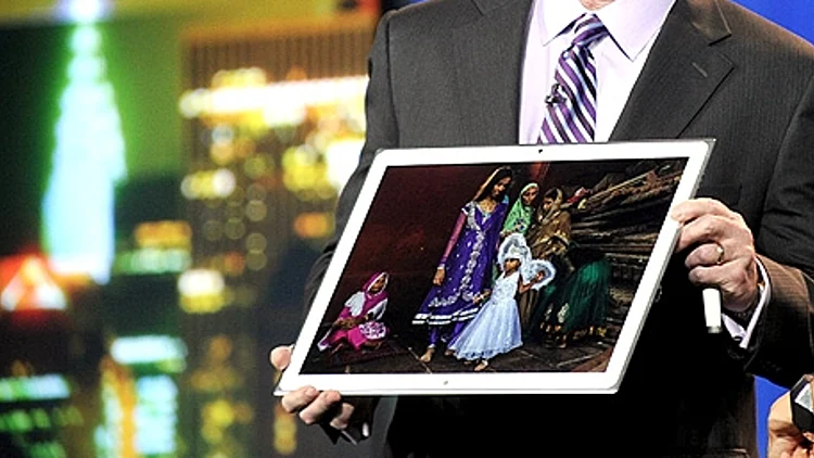 סמסונג מפתחת טבלט ענק