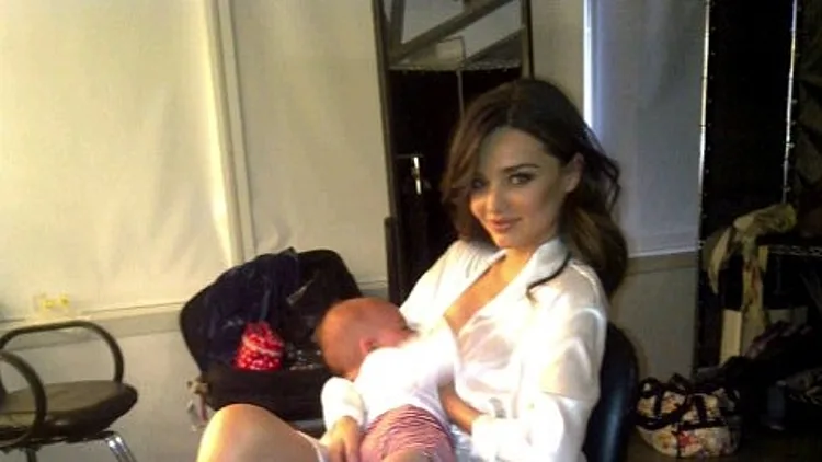 מירנדה קר מניקה, הנקה