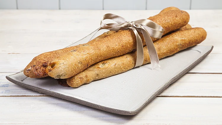 פלוט זיתים וגבינה