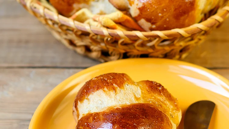 עוזרים לדרום • מכינים לחמניות דבש