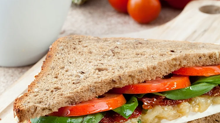 כריך יווני - קיורטוש - השף דורון רגב