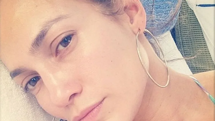 כוכבות ללא איפור