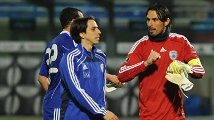 יוסי בניון ודודו אוואט במדי הנבחרת