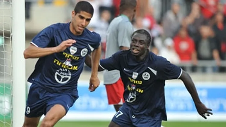 דיין חוגג שער