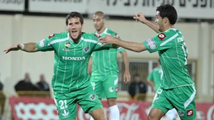 תומר חמד חוגג במדי מכבי חיפה