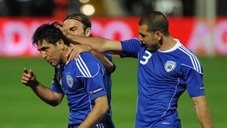 ברדה וטל בן חיים חוגגים שער מול לטביה