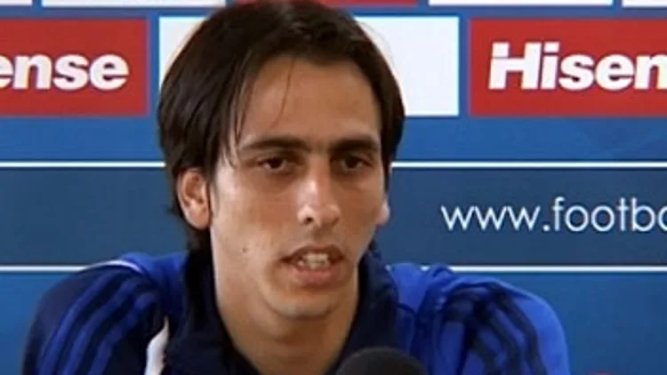 יוסי בניון במסיבת עיתונאים של הנבחרת