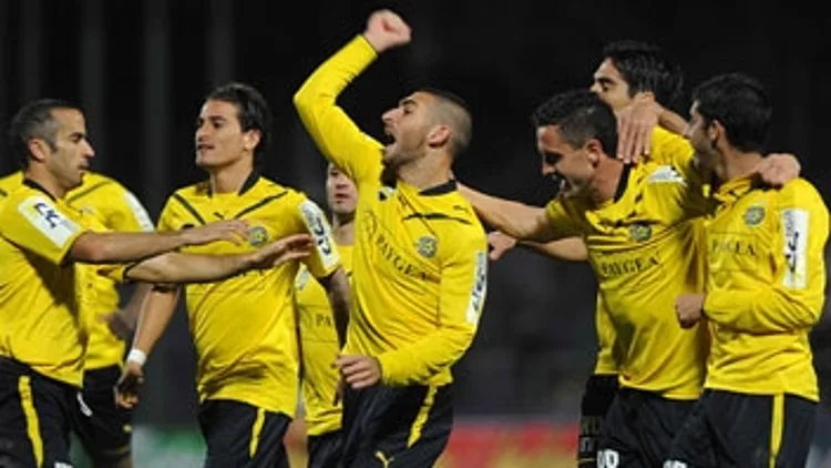 אלירן עטר ושחקני מכבי תל אביב חוגגים