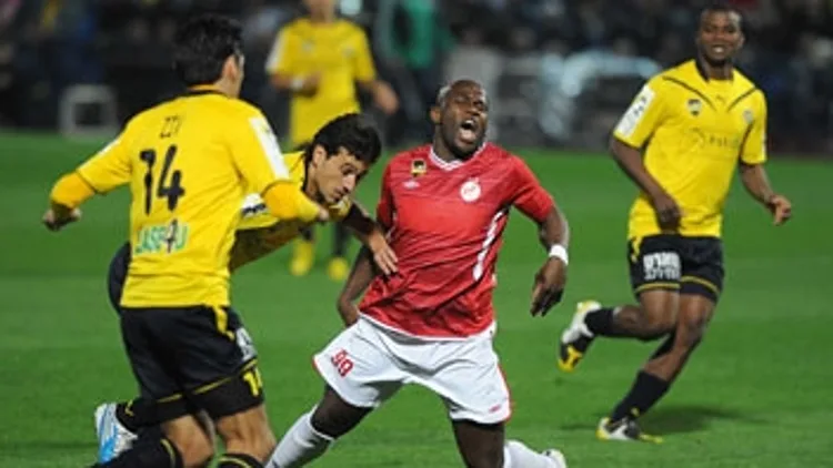 טוטו תמוז נעצר אצל אבי סטרול בדרבי