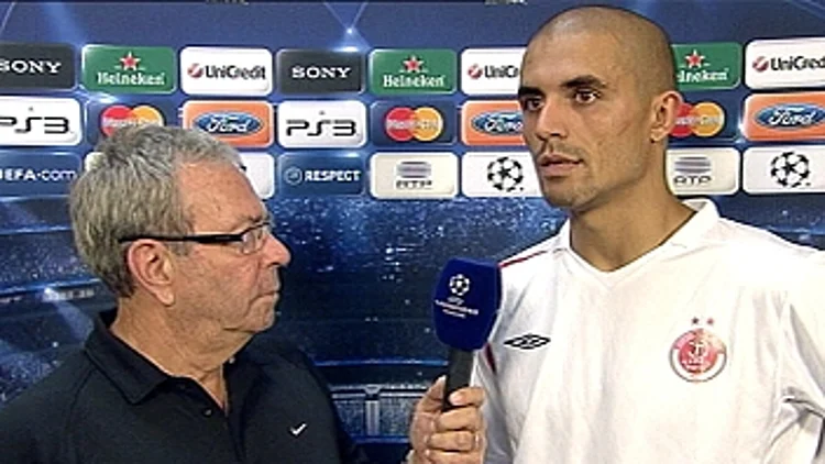 דגלאס דה סילבה: "שיחקנו כשווים, אבל היינו בלחץ של משחק ראשון"