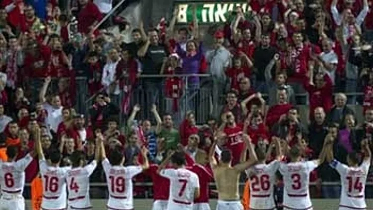 הפועל תל אביב חוגגת ניצחון ראשון בליגת האלופות