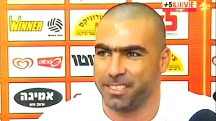 פיני בלילי מוצג בבני יהודה