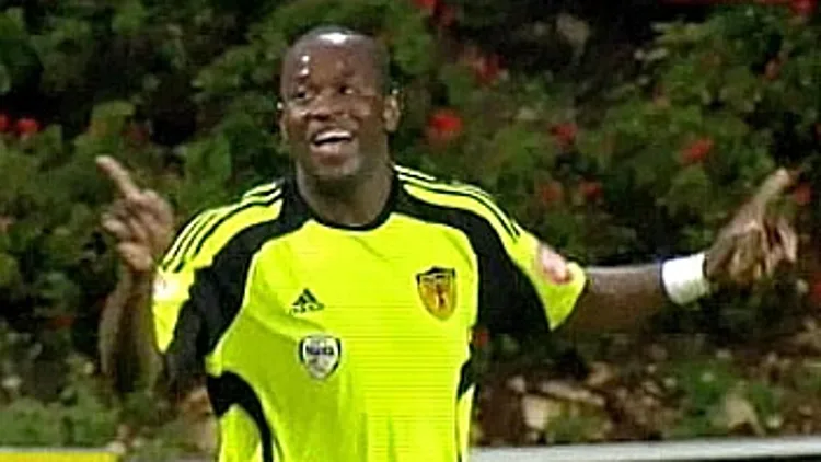 טוטו שמח במדי בית"ר