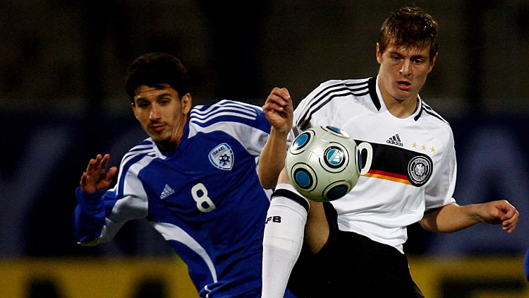 אלמוג כהן במדי נבחרת ישראל