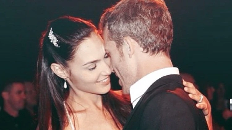 גל גדות ובעלה