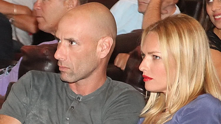 השקת בטבעת זו 2