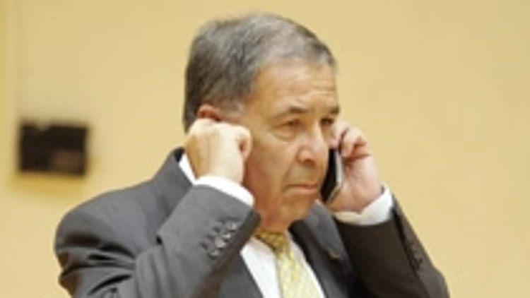 שמעון מזרחי במשחק מכבי ת"א בכדורסל