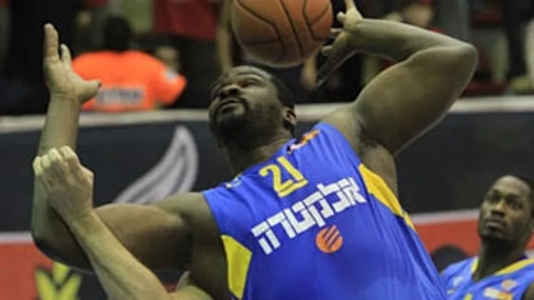 סופוקליס שחורציאניטיס במשחק ליגה