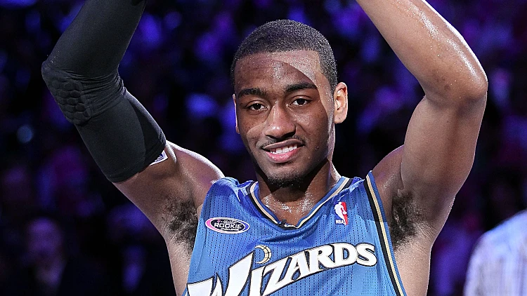 וול עם תואר ה-MVP במשחק הרוקיס