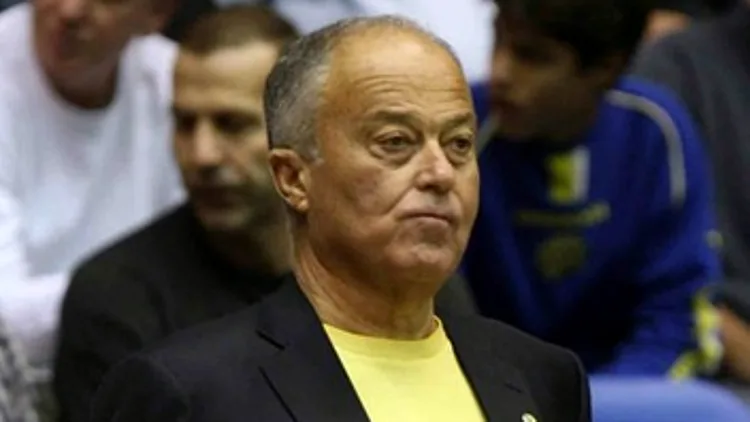 רענן כץ החליט לתרום 15 אלף דולר להפועל חולון