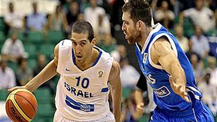 טל בורשטיין במדי נבחרת ישראל