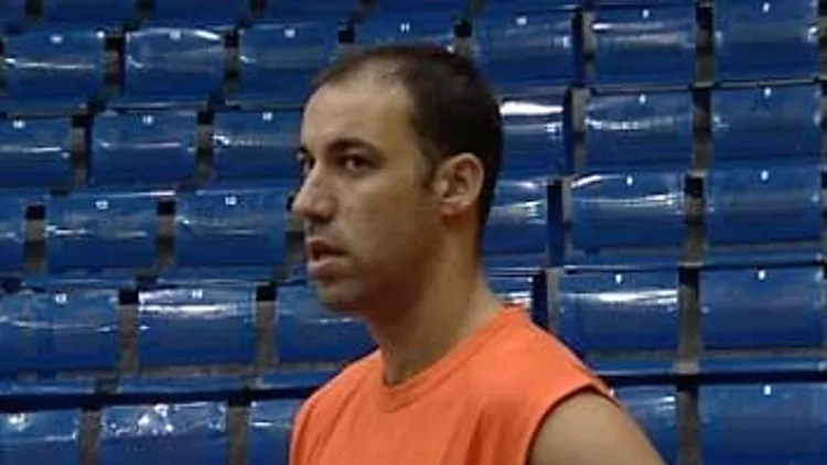 טפירו במדי ראשל"צ