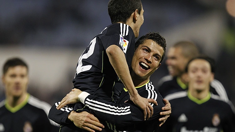 רונאלדו חוגג שער עם די מאריה