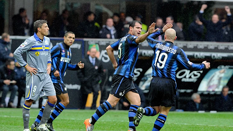 סטנקוביץ' חוגג מול פארמה