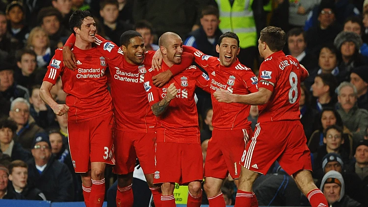 שחקני ליברפול חוגגים מול צ'לסי