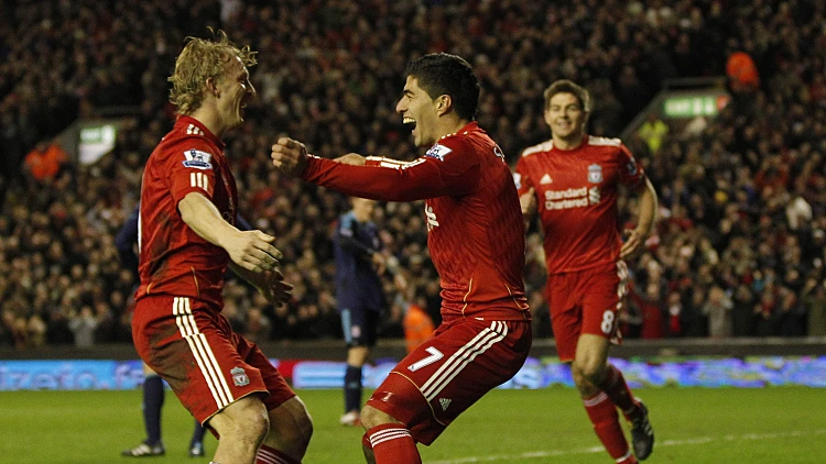 לואיס סוארס חוגג את שער הבכורה שלו בליברפול