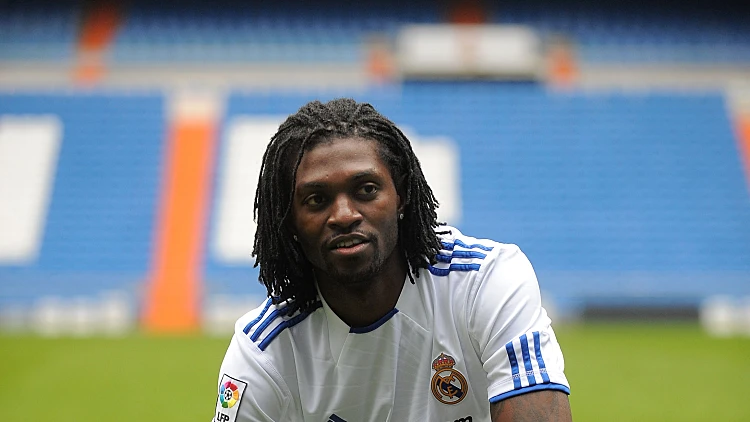 עמנואל אדבאיור עם מדי ריאל מדריד