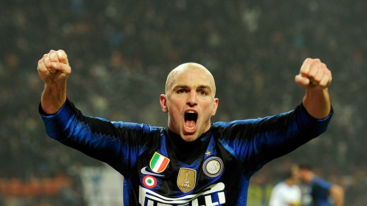 אסטבן קמביאסו חוגג במדי אינטר