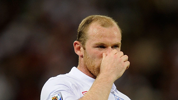 וויין רוני מיואש במשחק מול אלג'יריה