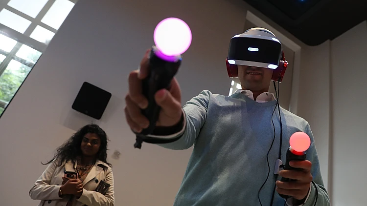 גיימר בתערוכה של סוני בניו יורק