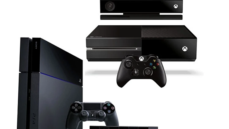 תמונה של האקס-בוקס One והפלייסטיישן 4
