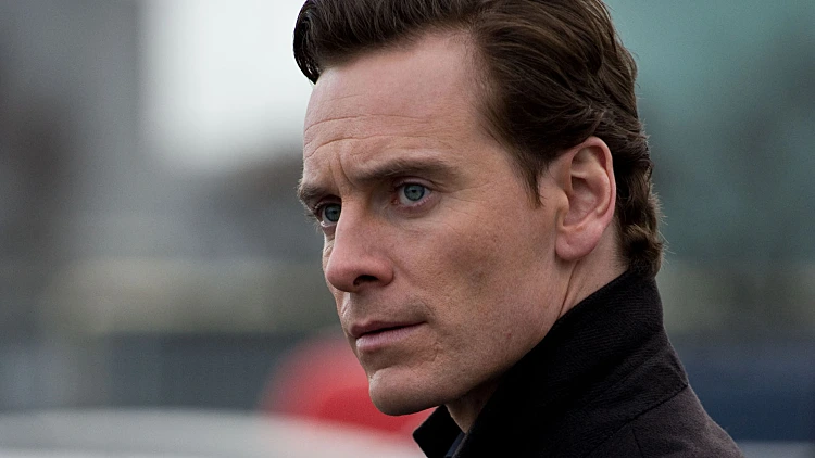 תמונה של השחקן מייקל פסבנדר