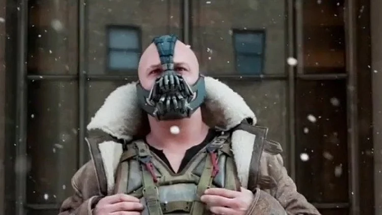 תמונה של נבל העל ביין מהסרט עלייתו של האביר האפל