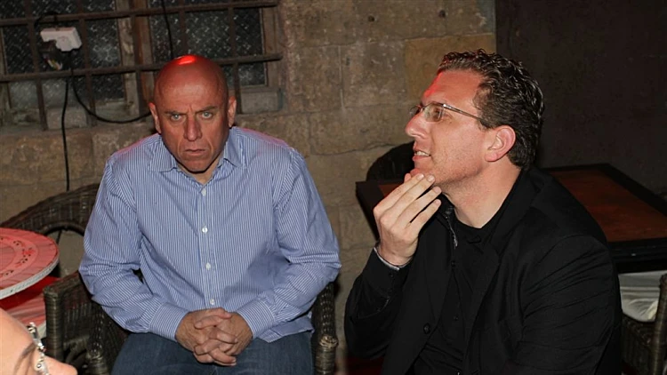 נתי דינר ויוסי ורשבסקי במסיבה לתוכנית לילה כלכלי שחגגה שנה