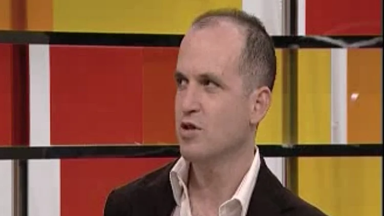 אלדד קובנץ, מתוך "המושכים בחוטים"