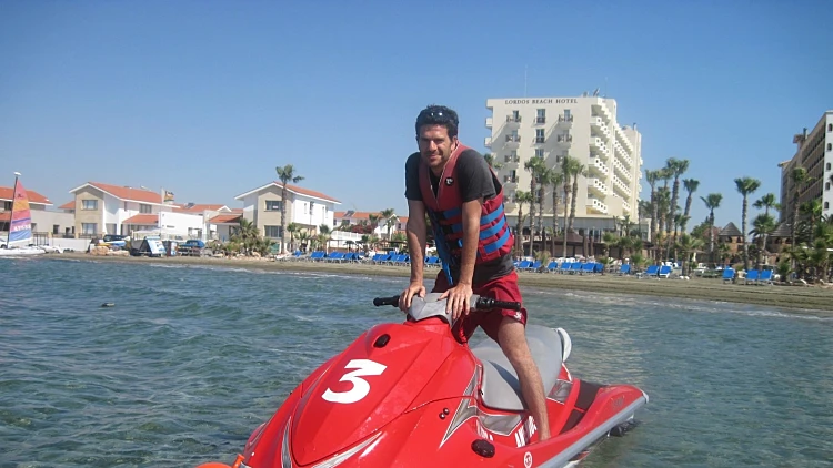 ישי גולן בסדרה של ענני תקשורת שתשודר בסין