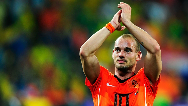 ווסלי סניידר מוחא כפיים