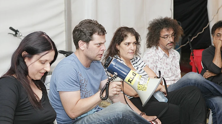 פאנל תקשורת ומחאה