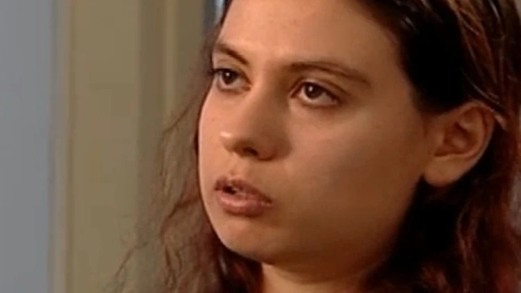 ענת קם בביתה