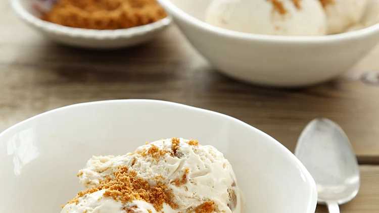 גלידת לוטוס קרמל